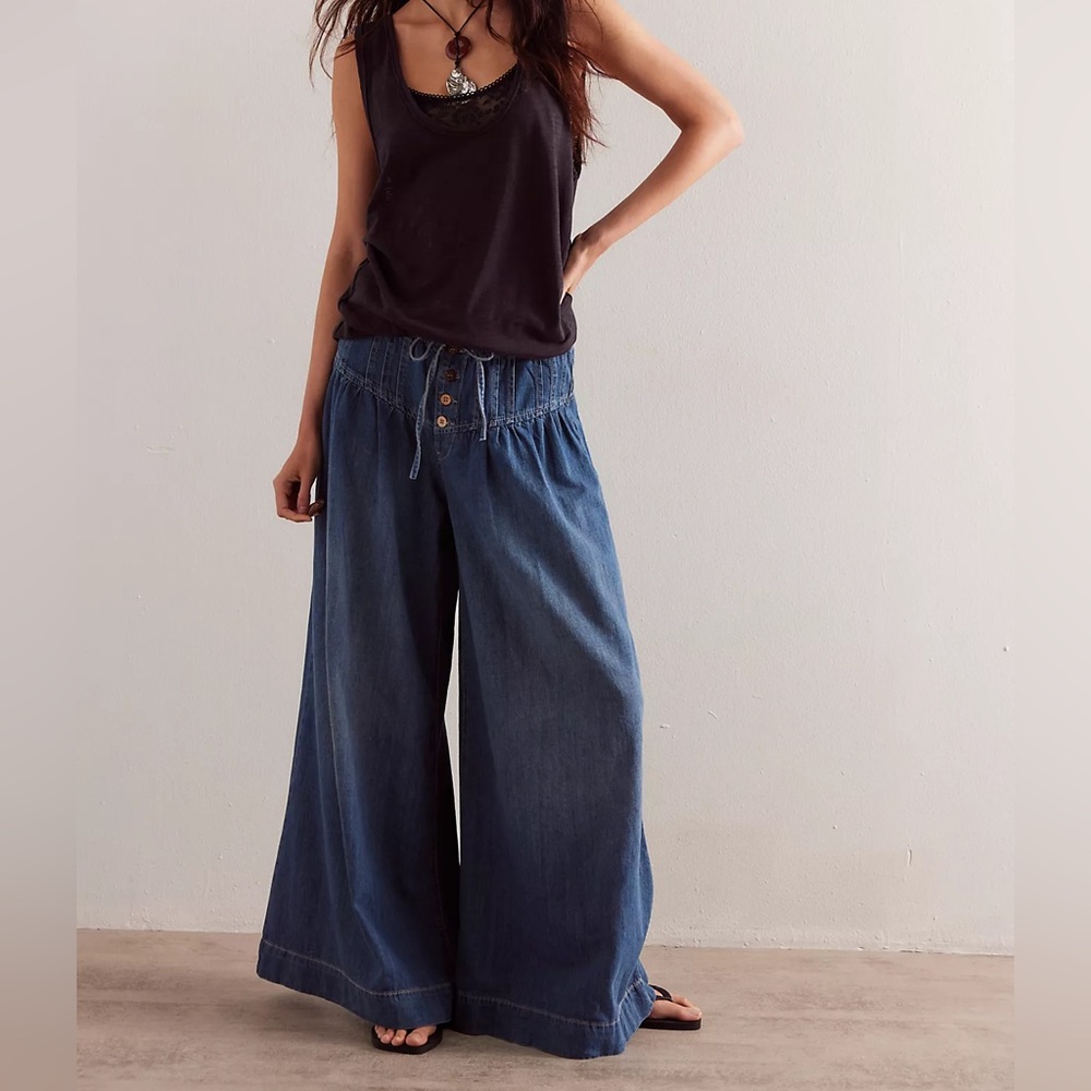Free People- We The Free Forget Me Knot Pull-On Jeans, Medium